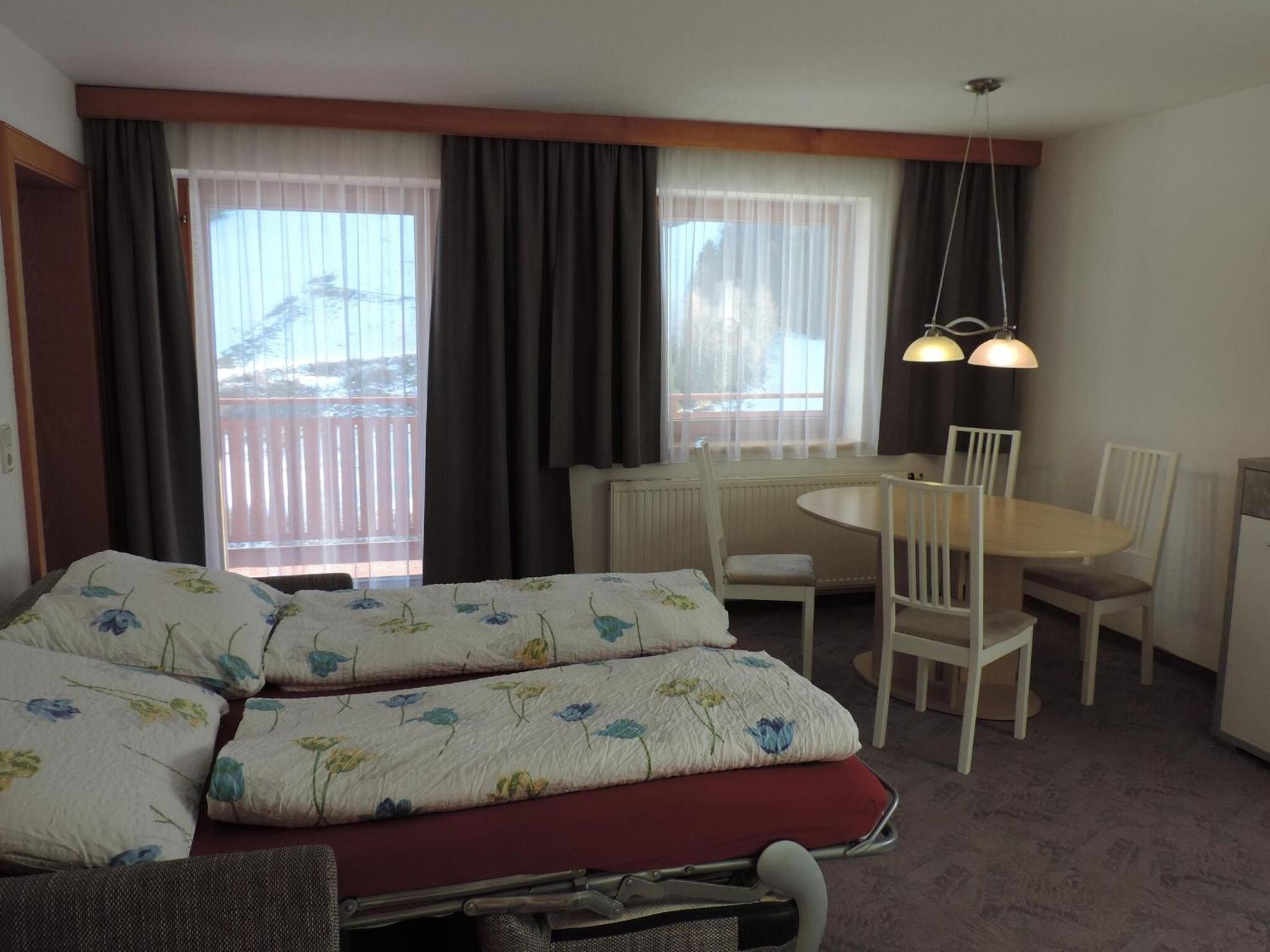 Apartment In Ischgl At The Ski Bus Stop Bagian luar foto